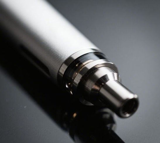 Od dymu k pare: Ako sa vyvíjali Elektronické cigarety